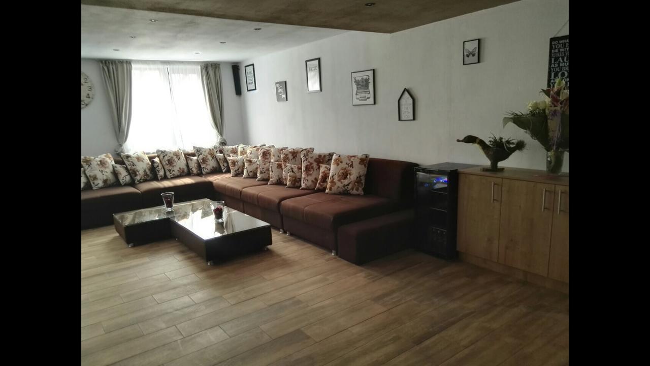 Vila Smiley Avrig Exterior photo